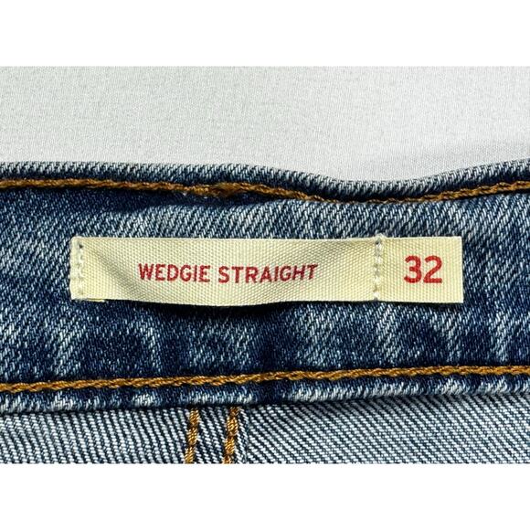 Levi's Women's Wedgie Straight Leg Button Fly Blue Denim Jeans - Size 32x27.5 - Picture 5 of 7